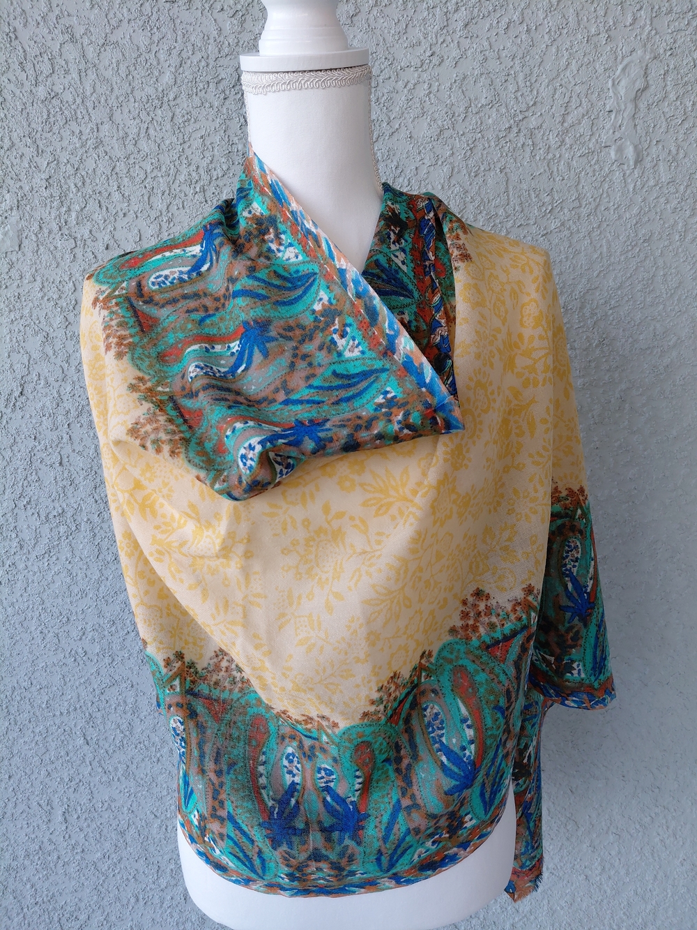 Lucky Brand Wool Boho Paisley Scarf Wrap Yellow Teal Blue Lightweight Fringe - Picture 3 of 9